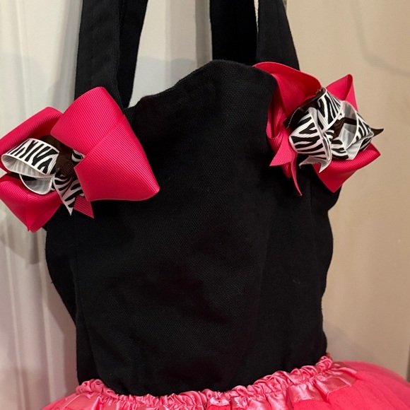 Black & Hot Pink Tulle Tutu Dress BAG for Kids - Decorative Bow Bodice - Picture 4 of 6